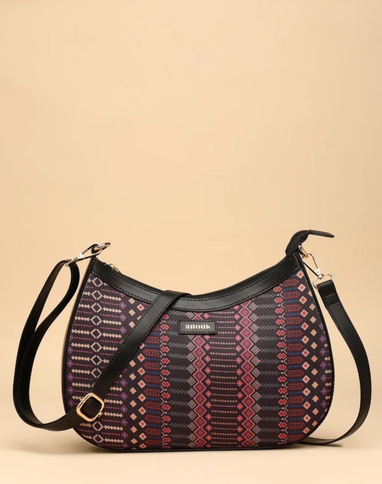 Premium Minimalist Black Sling Bag - Elegant Crossbody Handbag with Gold Chain Detail