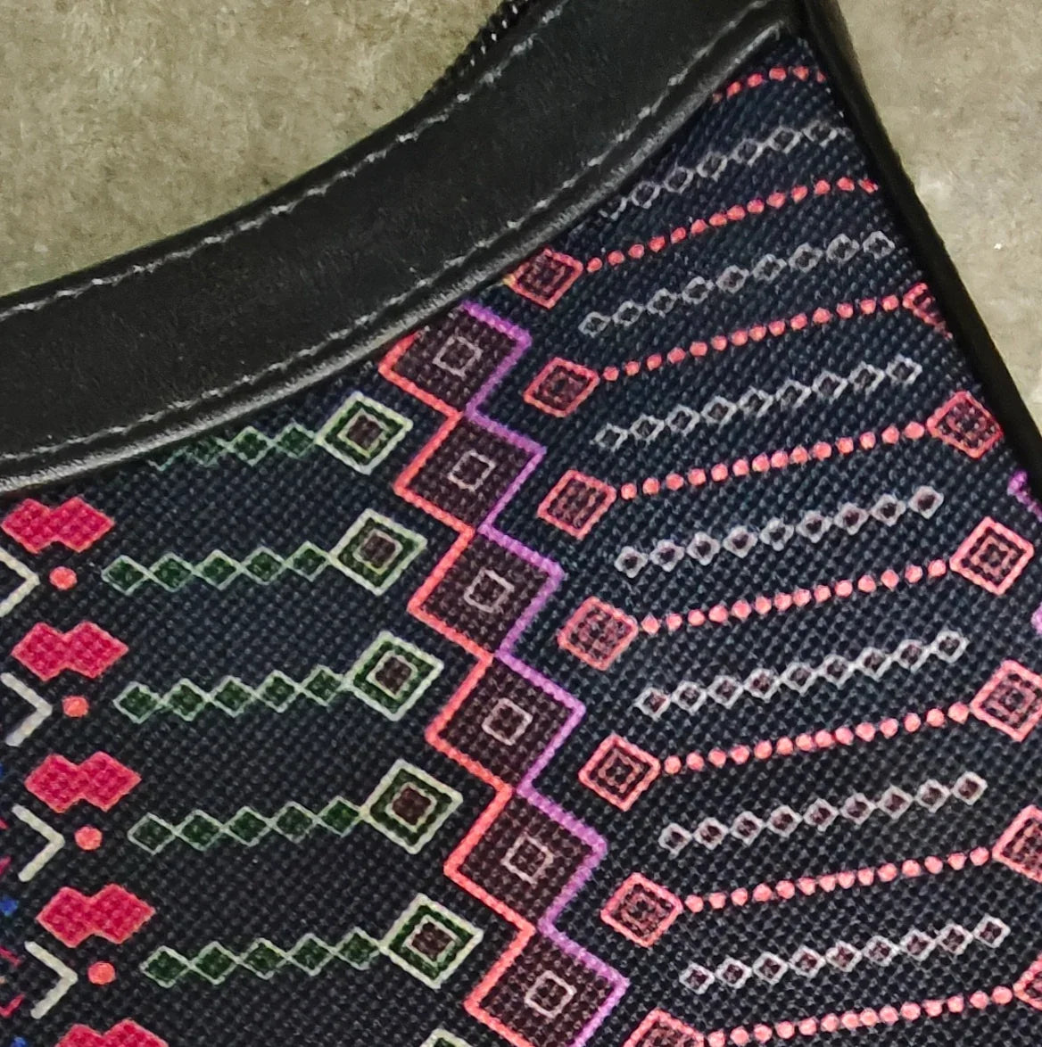 Exclusive Handheld Bags for Women